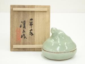 京焼　加藤渓山造　天龍寺青磁辰香合（共箱）